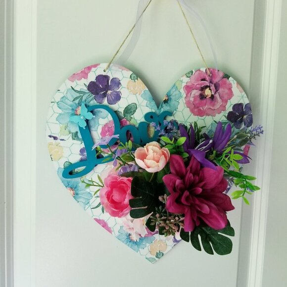 Floral Heart-Shaped Wall Door Decor - Picture 5 of 8
